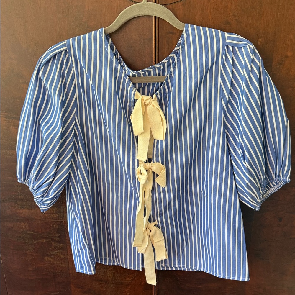 NWOT Blue & White Striped Puff Sleeve Tie-Front Top with Cream Bows